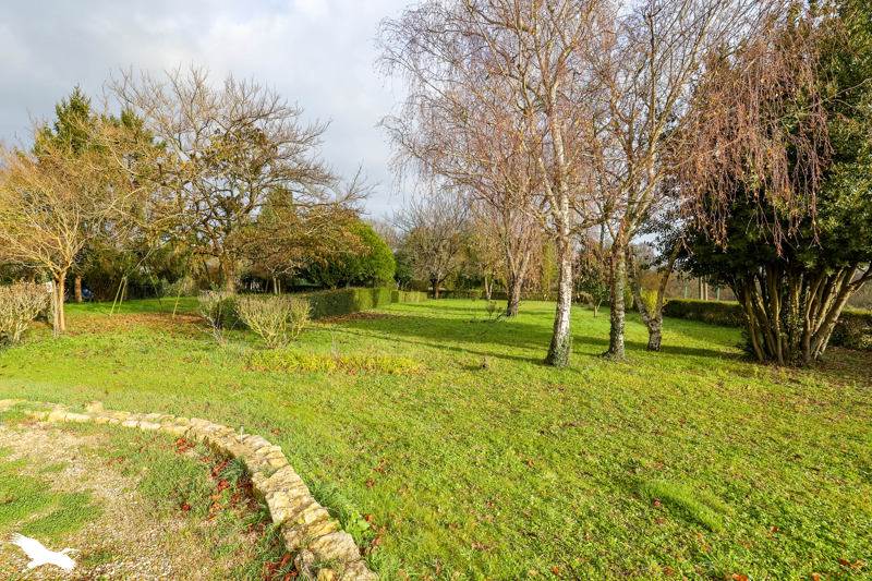 Vente Maison GUIMPS - 7 pièces -206 m² - (16300)