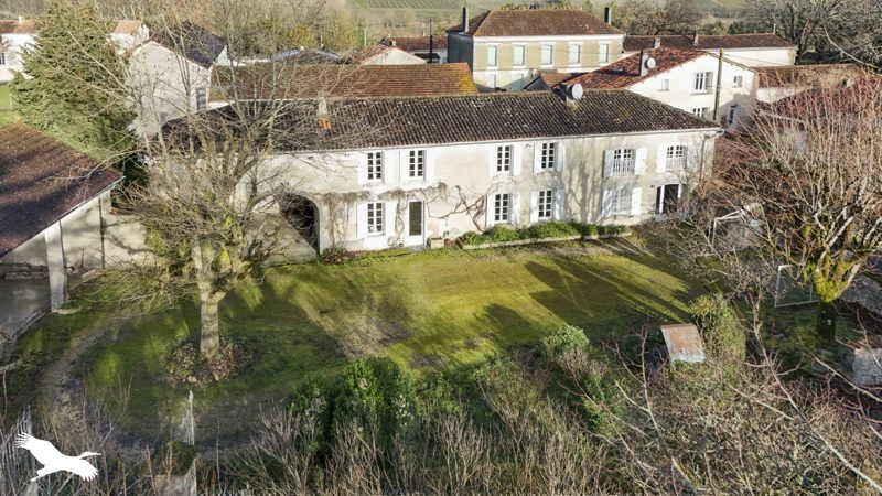 Vente Maison CRITEUIL LA MAGDELEINE - 8 pièces -360 m² - (16300)