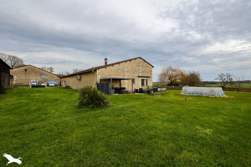 Vente Grange VAL DES VIGNES - 5 pièces -132 m² - (16250)
