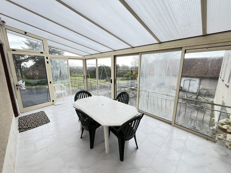 Vente Maison BELLEVIGNE - 10 pièces -181 m² - (16120)