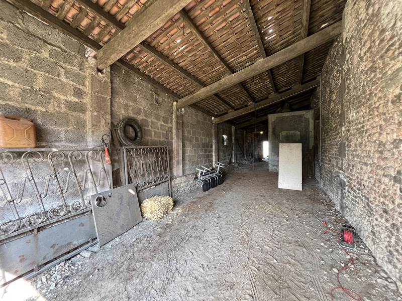 Vente Maison BELLEVIGNE - 10 pièces -181 m² - (16120)