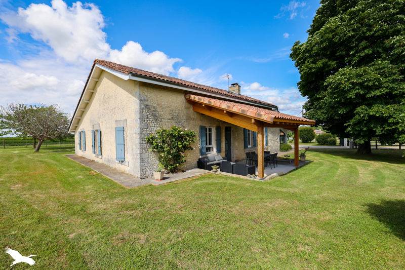 Maison 6 pièces 207 m² · à Challignac · 207 m² · 327 920 €