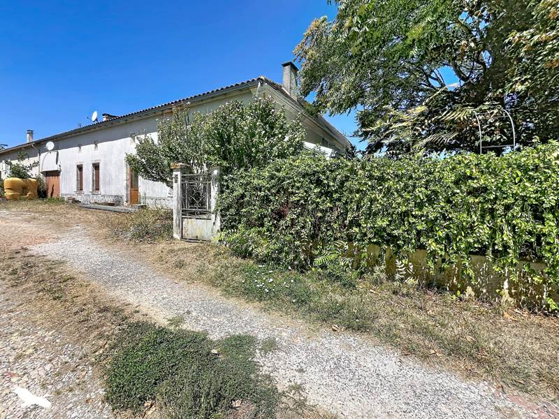 Vente Maison BAIGNES STE RADEGONDE - 5 pièces -171 m² - (16360)
