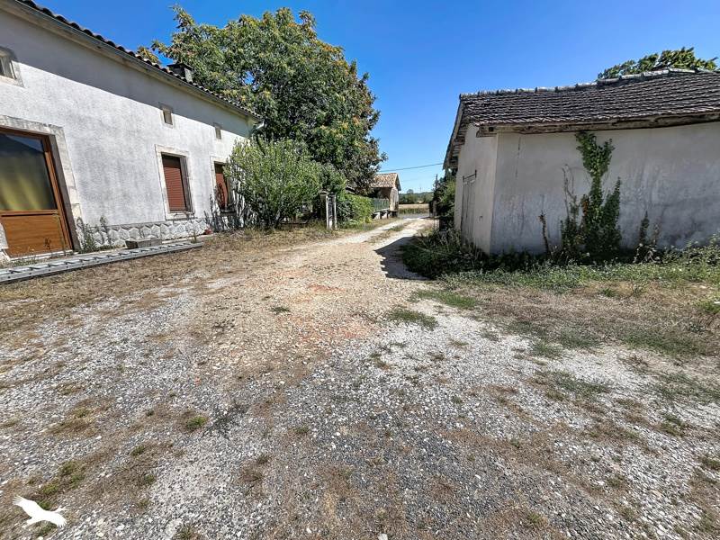 Vente Maison BAIGNES STE RADEGONDE - 5 pièces -171 m² - (16360)