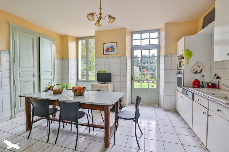 Vente Maison Barbezieux-Saint-Hilaire - 13 pièces -345 m² - (16300)