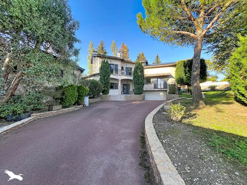 Vente Maison Meyzieu - 7 pièces -290 m² - (69330)