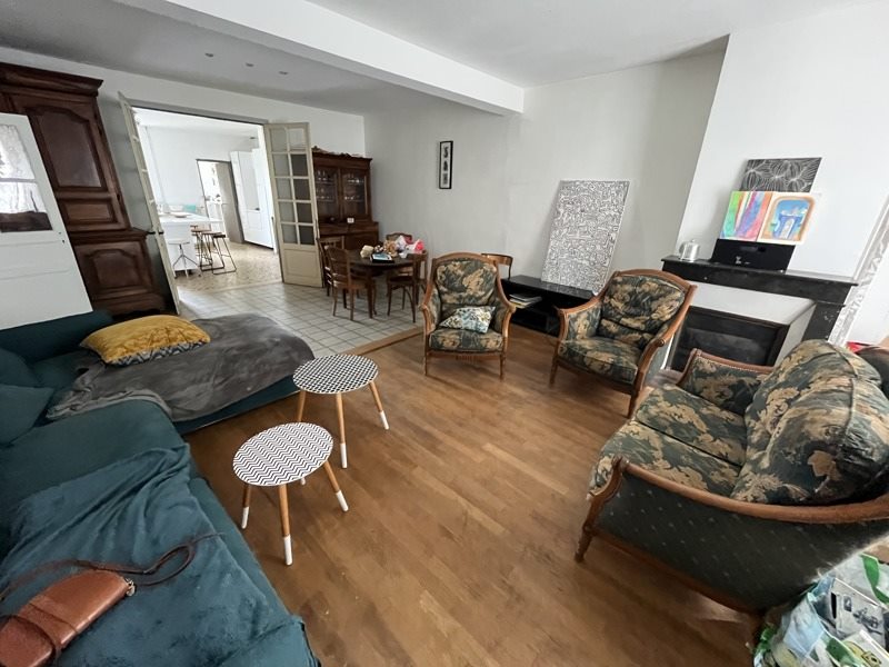 Vente Maison ARGENTON SUR CREUSE - 8 pièces -242 m² - (36200)