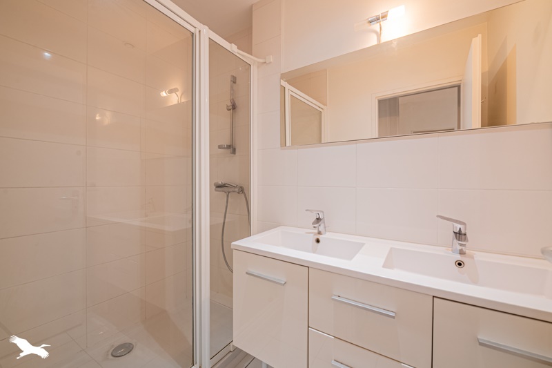 Vente Appartement BORDEAUX - 3 pièces -66,3 m² - (33800)