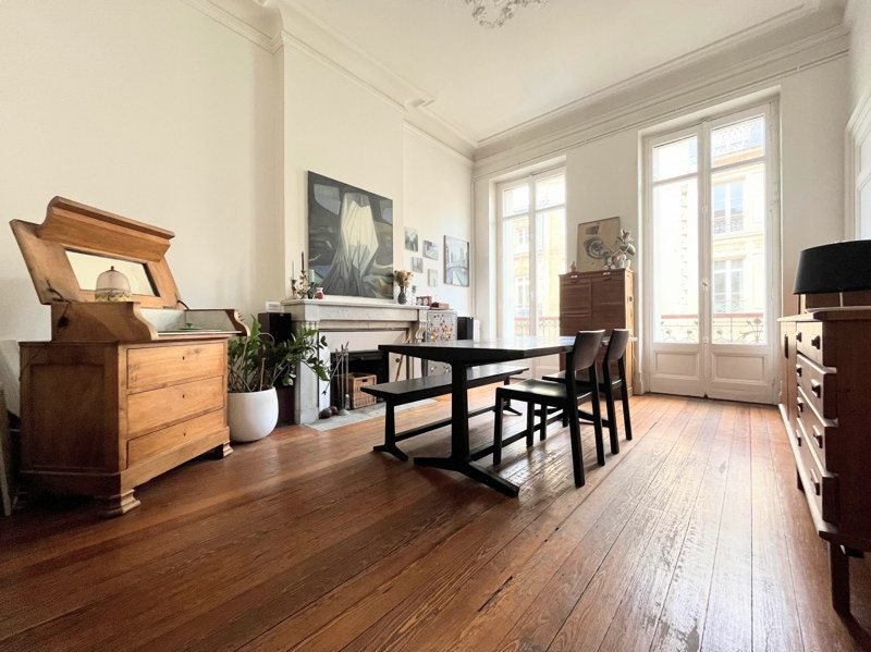 Vente Appartement BORDEAUX - 4 pièces -120 m² - (33000)