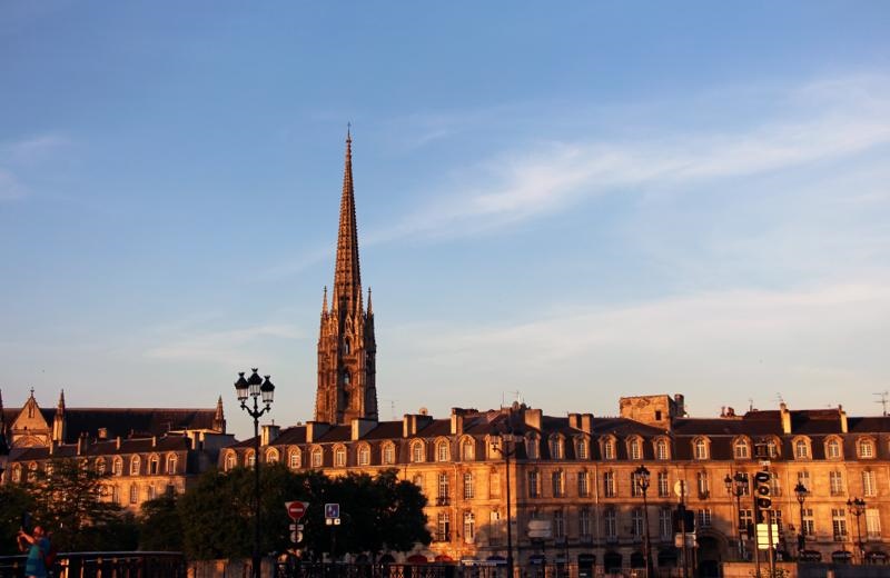 Vente Appartement BORDEAUX - 2 pièces -50 m² - (33000)