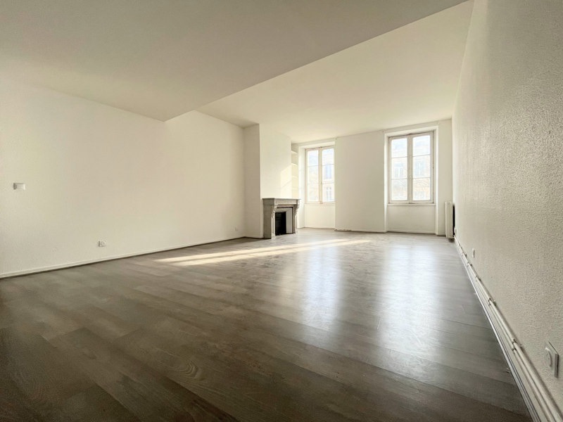Vente Appartement BORDEAUX - 4 pièces -90 m² - (33000)