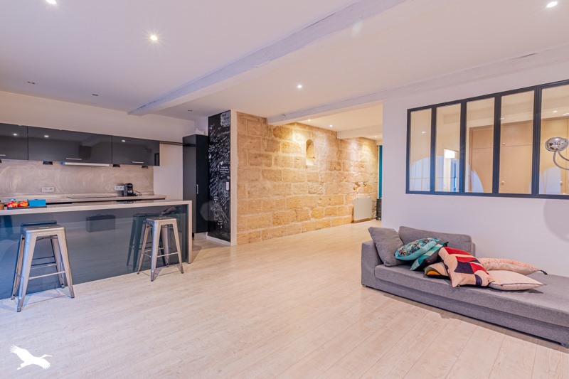 Vente Appartement BORDEAUX - 2 pièces -68 m² - (33800)