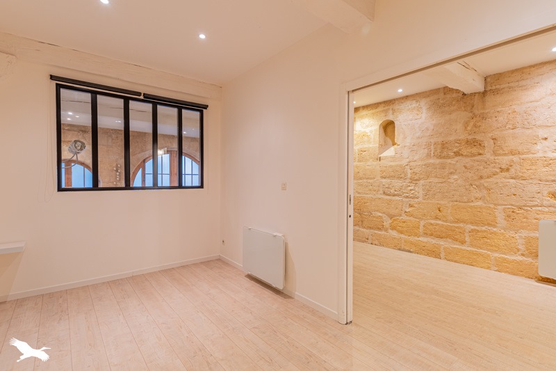 Vente Appartement BORDEAUX - 2 pièces -68 m² - (33800)