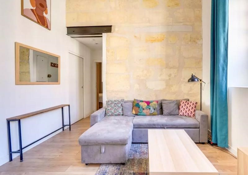 Vente Appartement BORDEAUX - 2 pièces -43 m² - (33000)