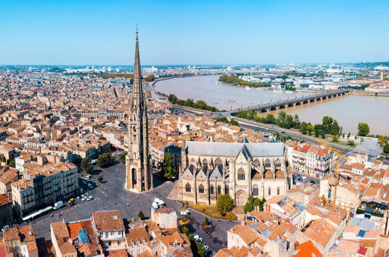 Vente Appartement BORDEAUX - 4 pièces -81 m² - (33800)