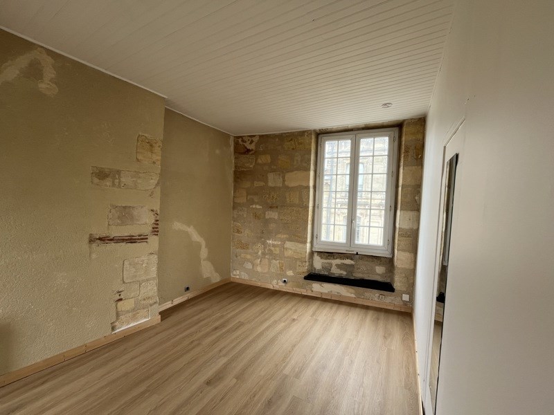 Vente Appartement BORDEAUX - 2 pièces -31 m² - (33000)