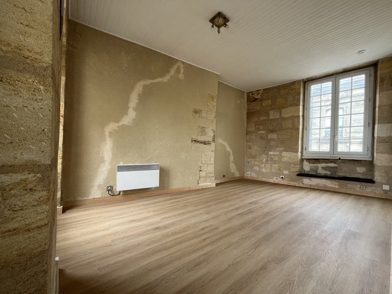 Vente Appartement BORDEAUX - 2 pièces -31 m² - (33000)