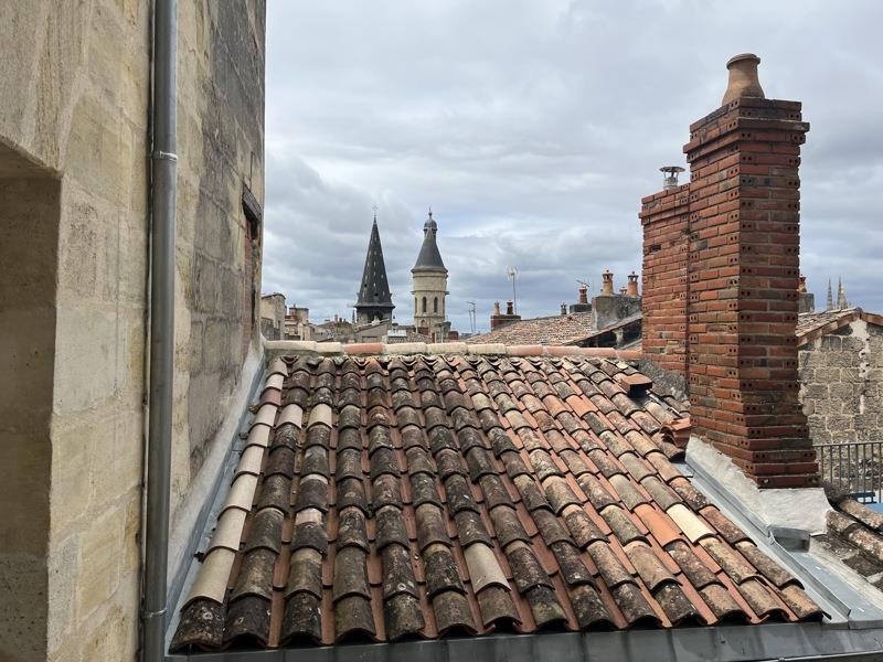 Vente Appartement BORDEAUX - 2 pièces -31 m² - (33000)
