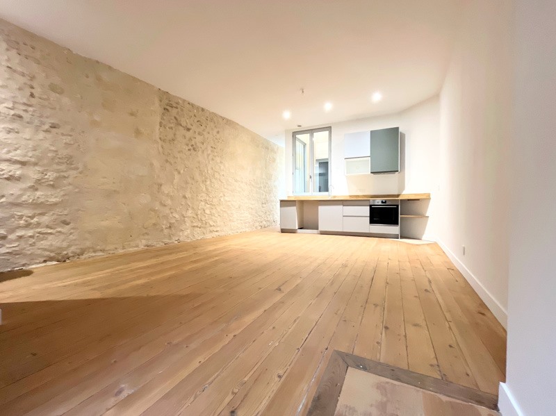 Vente Appartement Bordeaux - 2 pièces -48 m² - (33000)