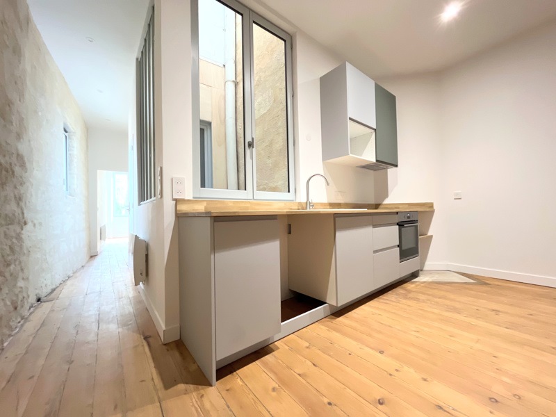Vente Appartement Bordeaux - 2 pièces -48 m² - (33000)