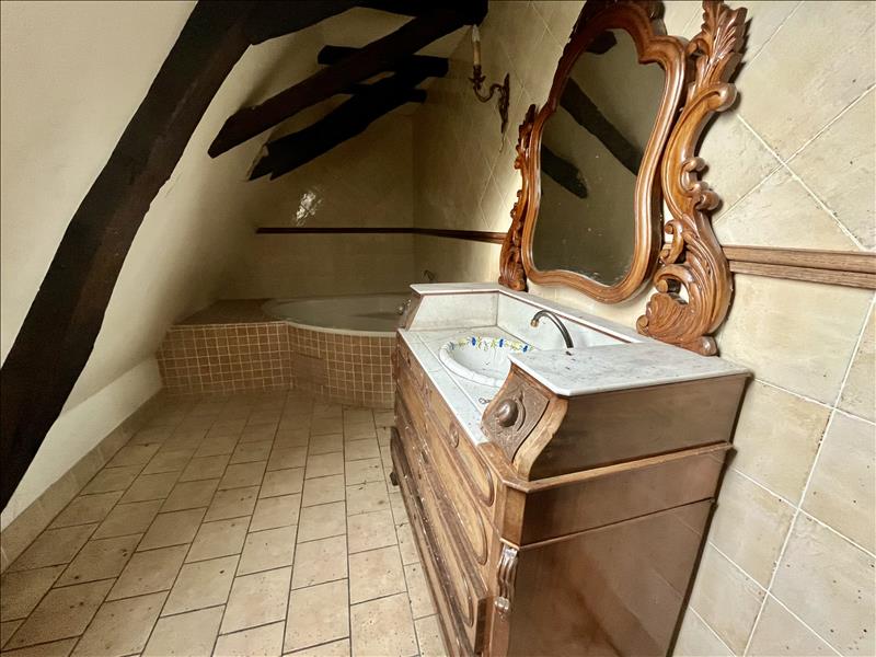 Vente Maison LA DOUZE - 4 pièces -163 m² - (24330)