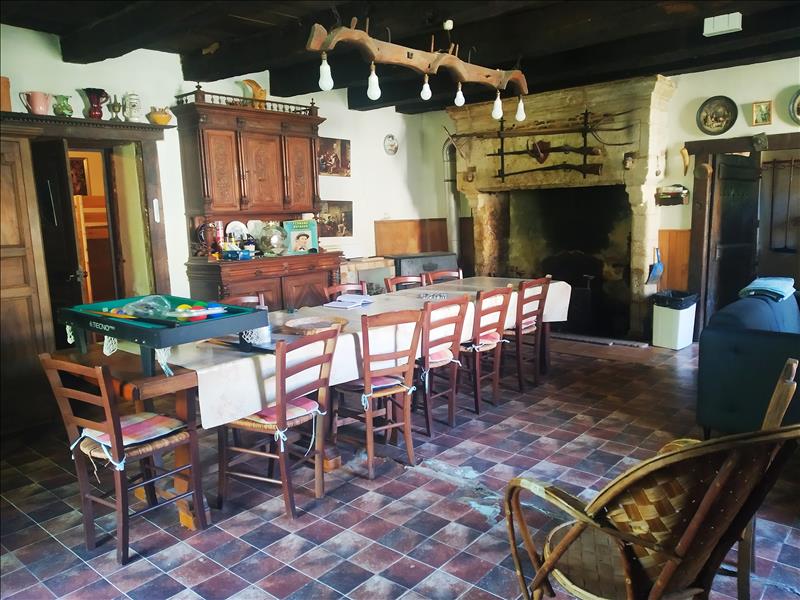 Vente Maison SANILHAC - 7 pièces -81 m² - (24750)