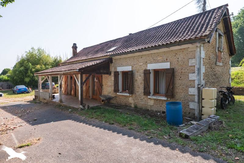 Vente Maison LA DOUZE - 6 pièces -134 m² - (24330)