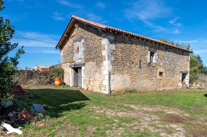 Vente Maison DOUVILLE - 3 pièces -77 m² - (24140)