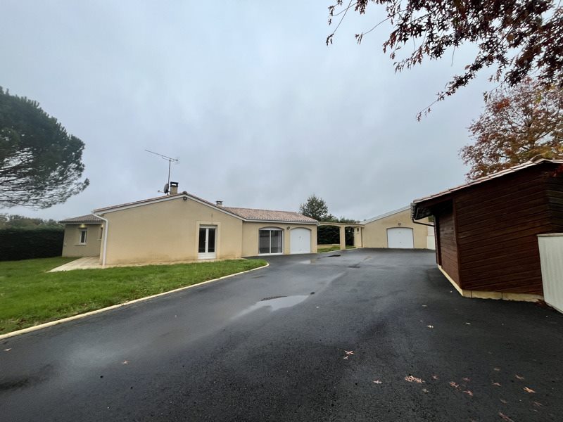 Vente Maison DOUVILLE - 5 pièces -125 m² - (24140)