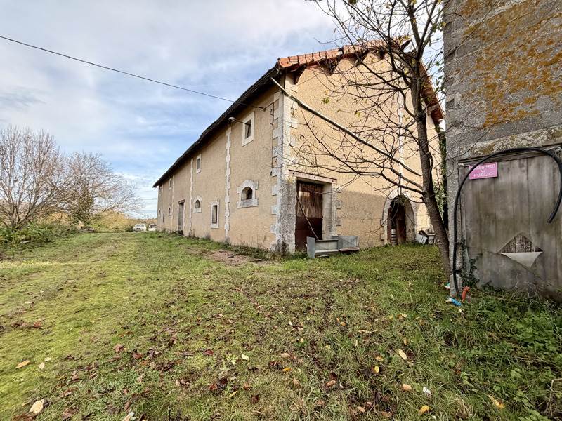Vente Maison LA DOUZE - 4 pièces -110 m² - (24330)