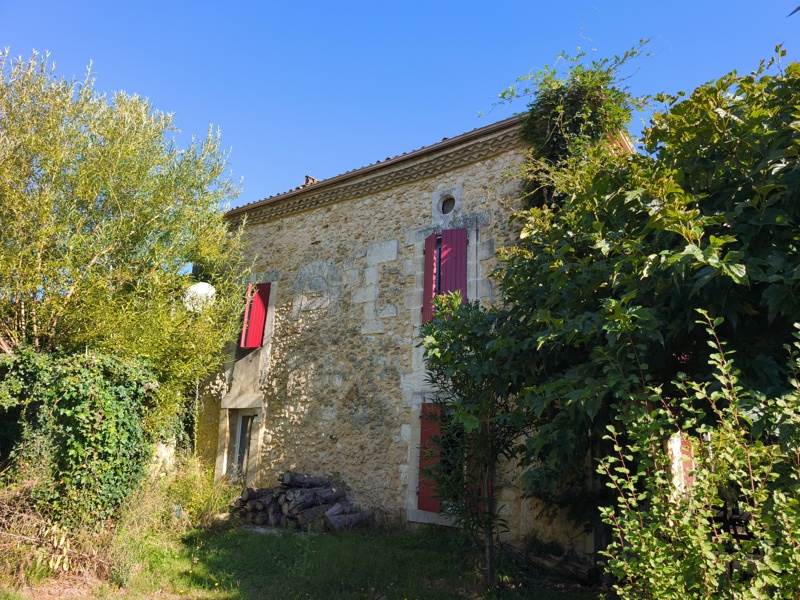 Vente Maison DOUVILLE - 5 pièces -156 m² - (24140)