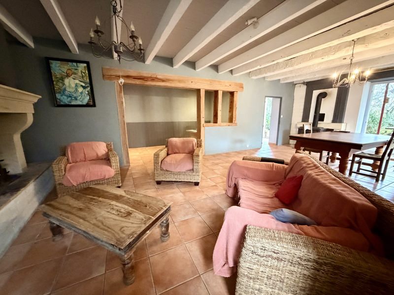 Vente Maison DOUVILLE - 5 pièces -156 m² - (24140)