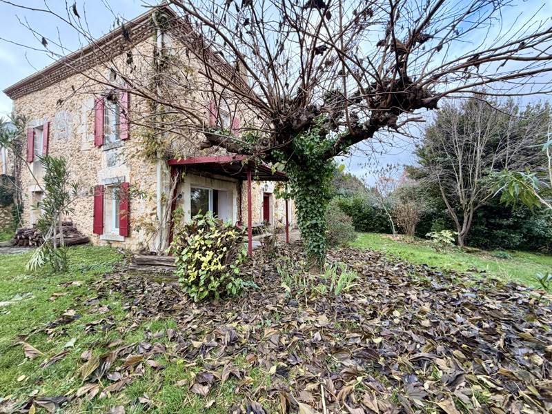 Vente Maison DOUVILLE - 5 pièces -156 m² - (24140)