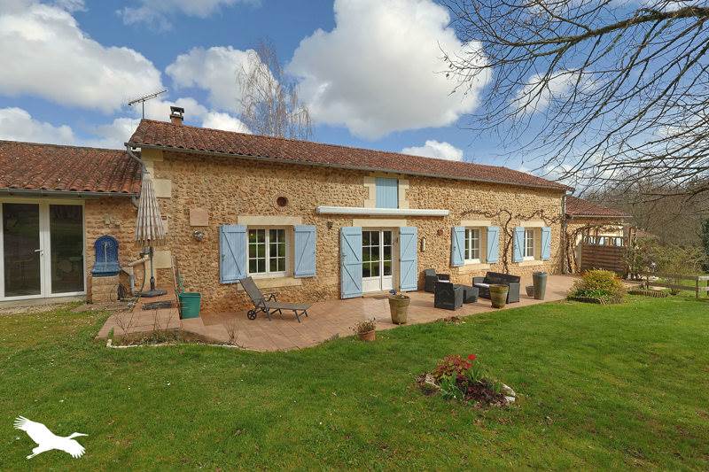 Vente Maison VERGT - 8 pièces -220 m² - (24380)