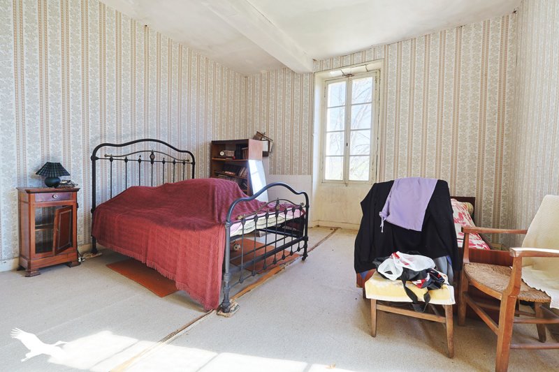 Vente Maison MONTAGNAC LA CREMPSE - 5 pièces -170 m² - (24140)