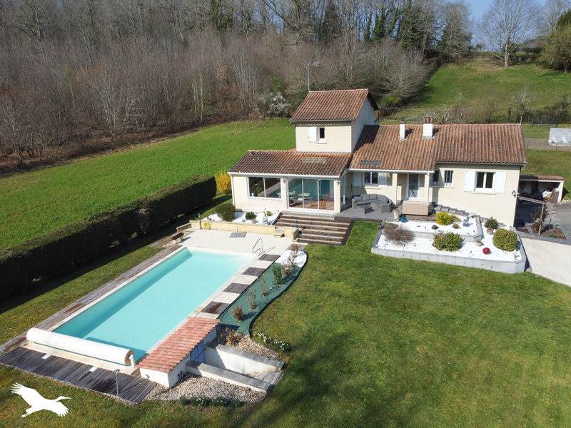 Vente Maison LA DOUZE - 7 pièces -169 m² - (24330)