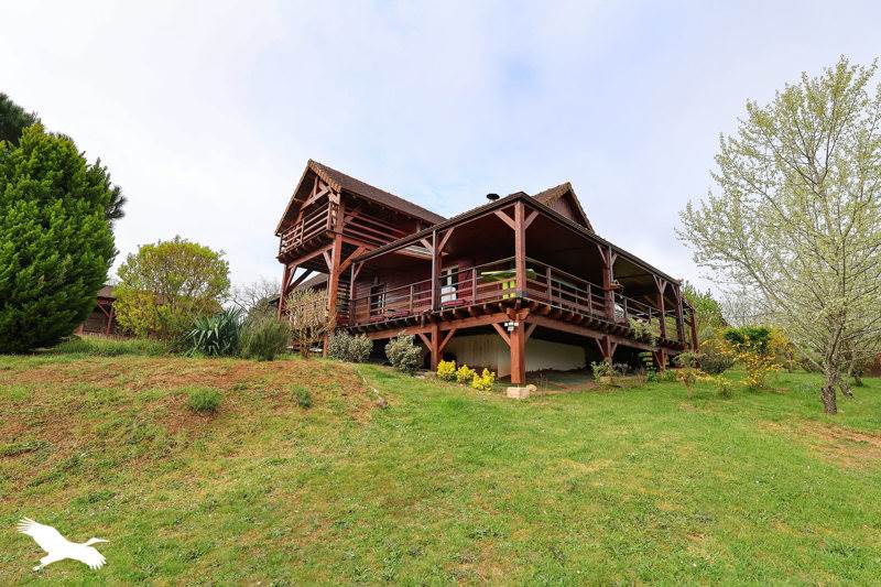 Vente Maison LA DOUZE - 5 pièces -134 m² - (24330)