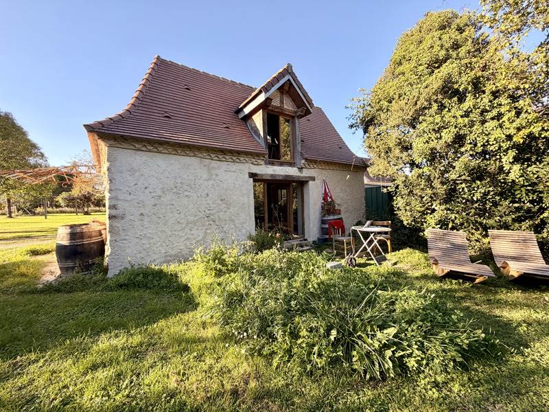 Vente Maison LACROPTE - 2 pièces -35 m² - (24380)