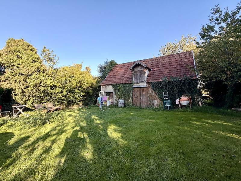 Vente Maison LACROPTE - 2 pièces -35 m² - (24380)