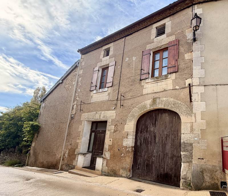 Maison de Bourg à Saint-Mayme-de-Péreyrol