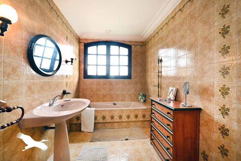 Vente Maison ANGOULEME - 7 pièces -230 m² - (16000)
