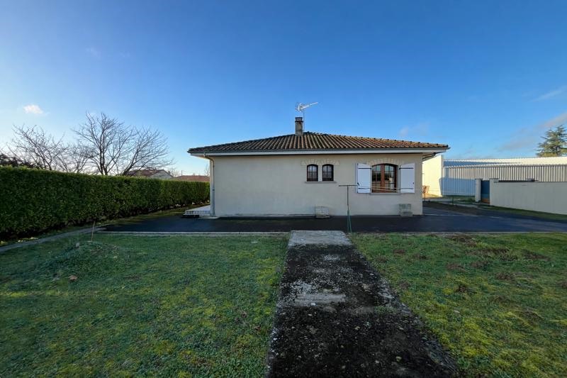 Vente Maison ST YRIEIX SUR CHARENTE - 4 pièces -121 m² - (16710)