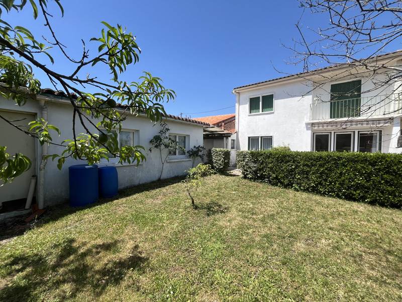 Vente Maison ANGOULEME - 6 pièces -80 m² - (16000)