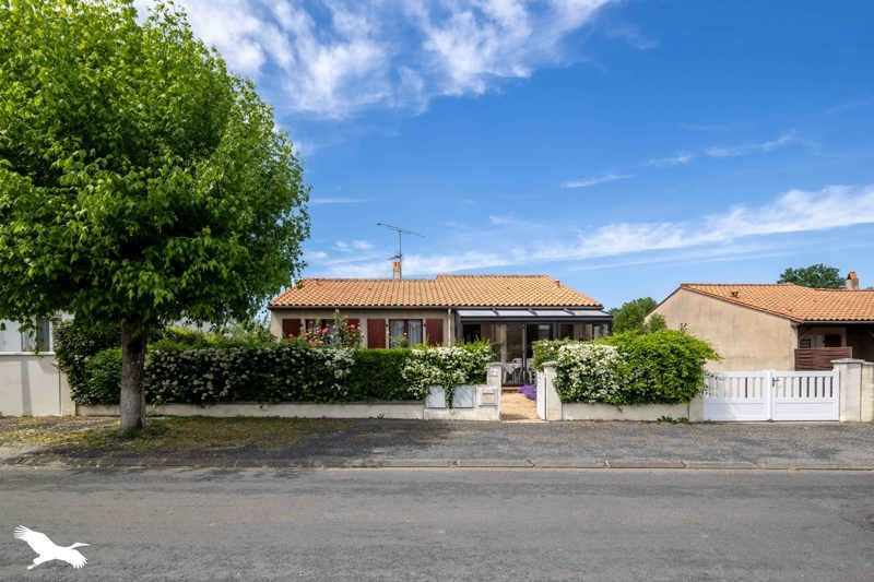 Vente Maison ST YRIEIX SUR CHARENTE - 6 pièces -146 m² - (16710)