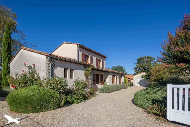 Maison 4 pièces 115 m² · à Angoulême · 115 m² · 179 655 €