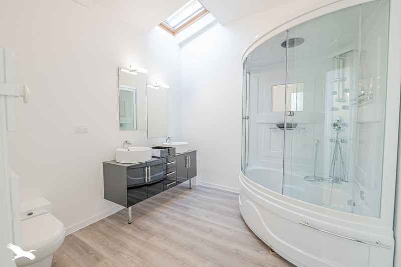 Vente Maison LA SAUVE - 6 pièces -143 m² - (33670)