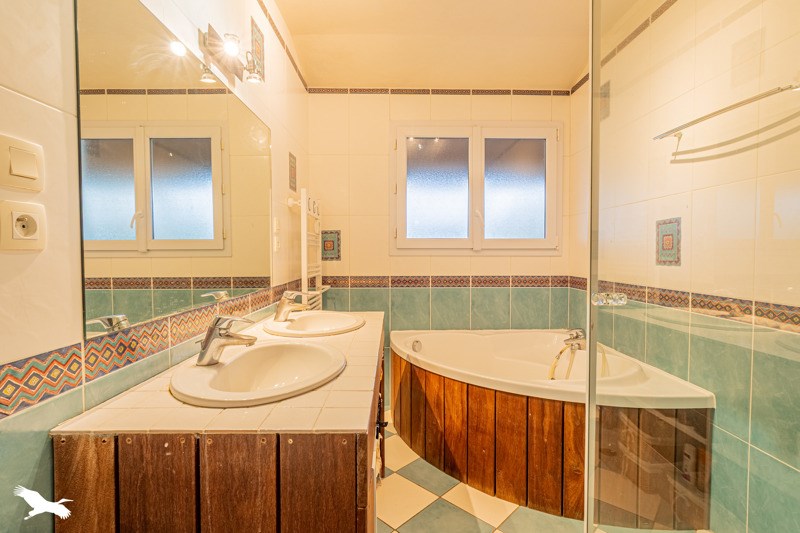 Vente Maison ST LEON - 5 pièces -130 m² - (33670)