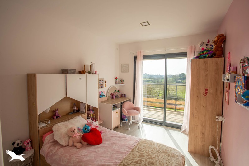 Vente Maison ST GENES DE LOMBAUD - 8 pièces -199 m² - (33670)