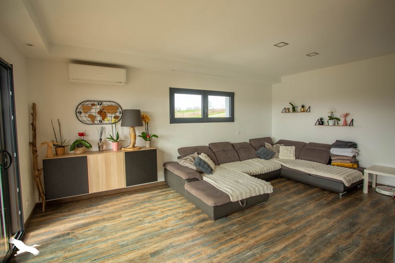 Vente Maison ST GENES DE LOMBAUD - 8 pièces -199 m² - (33670)