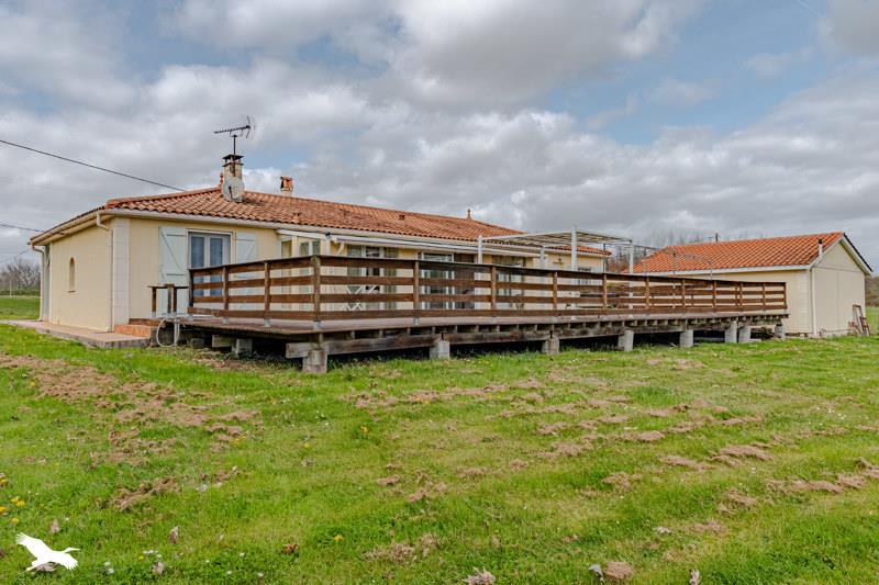 Vente Maison La Sauve 33670 6 pièces - 150 m²